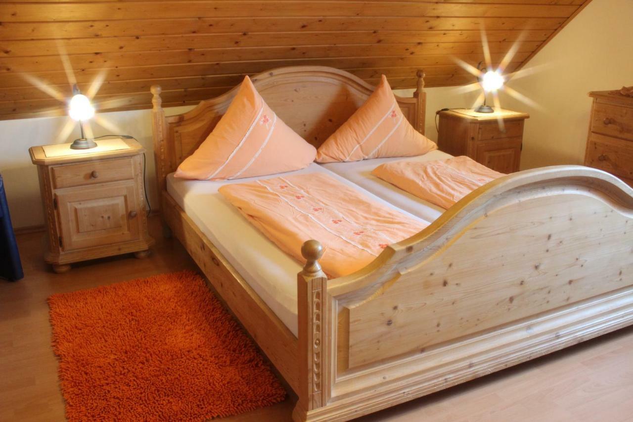 Ferienwohnung Schuetz Гіршайд Екстер'єр фото