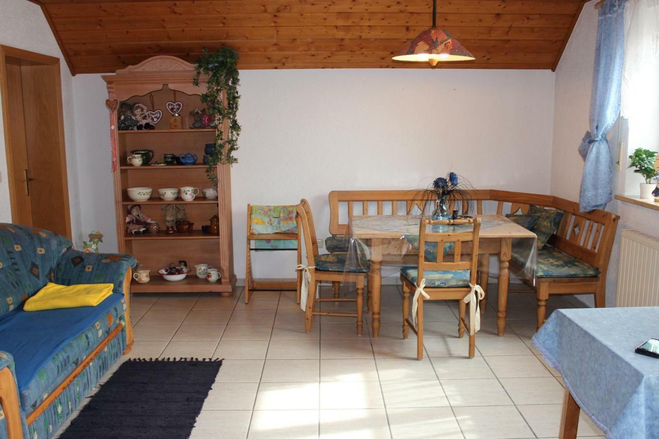 Ferienwohnung Schuetz Гіршайд Екстер'єр фото